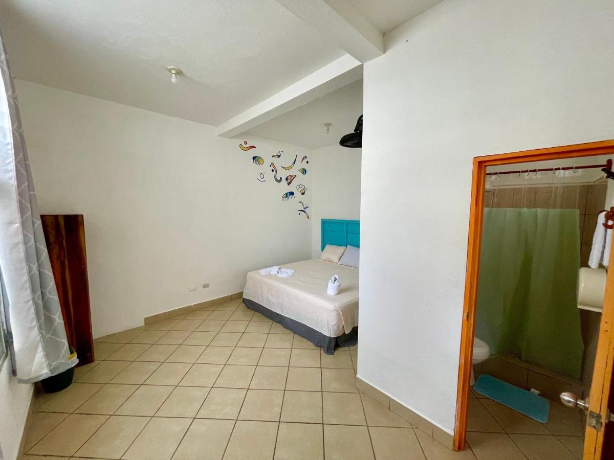Hostal Inn 2 Flores Luaran gambar