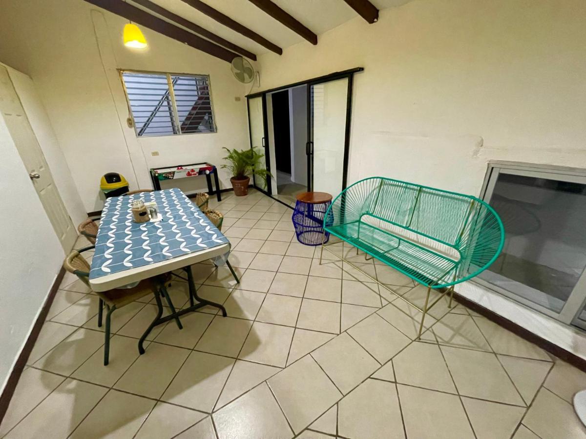 Hostal Inn 2 Flores Luaran gambar