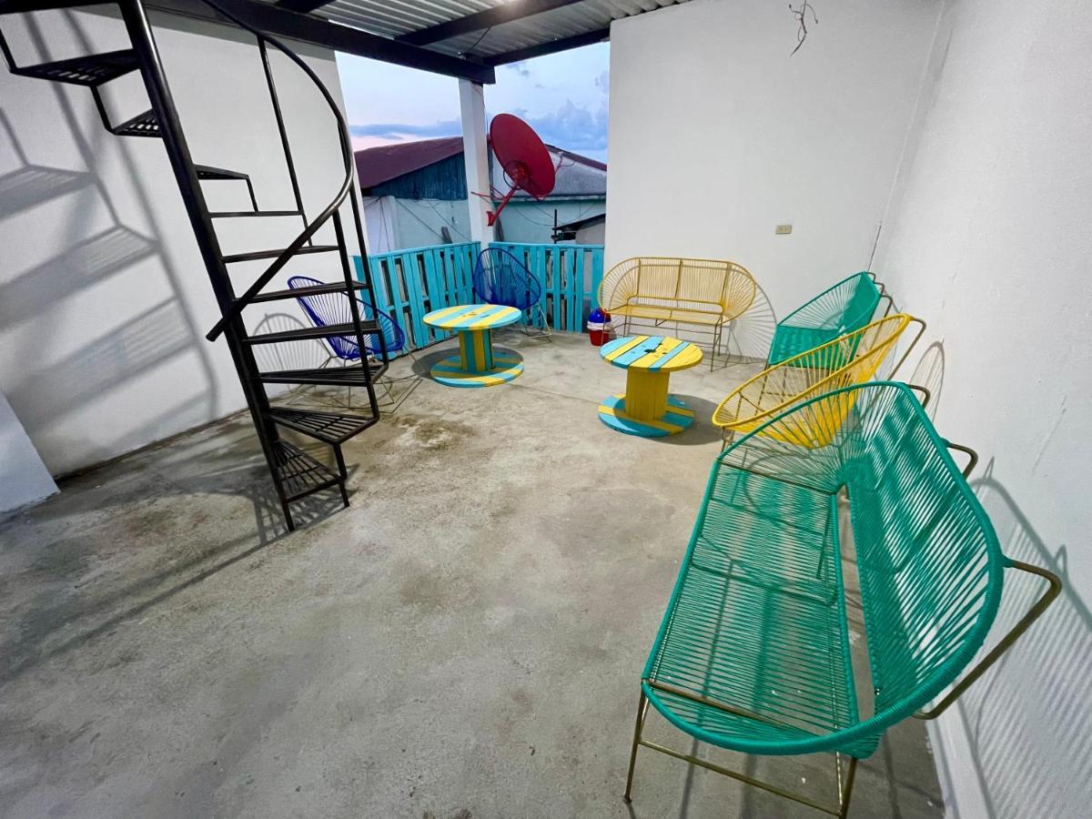 Hostal Inn 2 Flores Luaran gambar