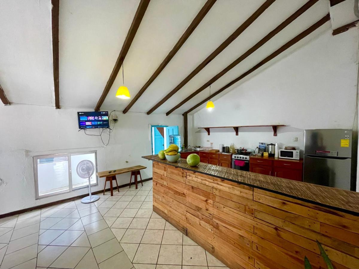 Hostal Inn 2 Flores Luaran gambar