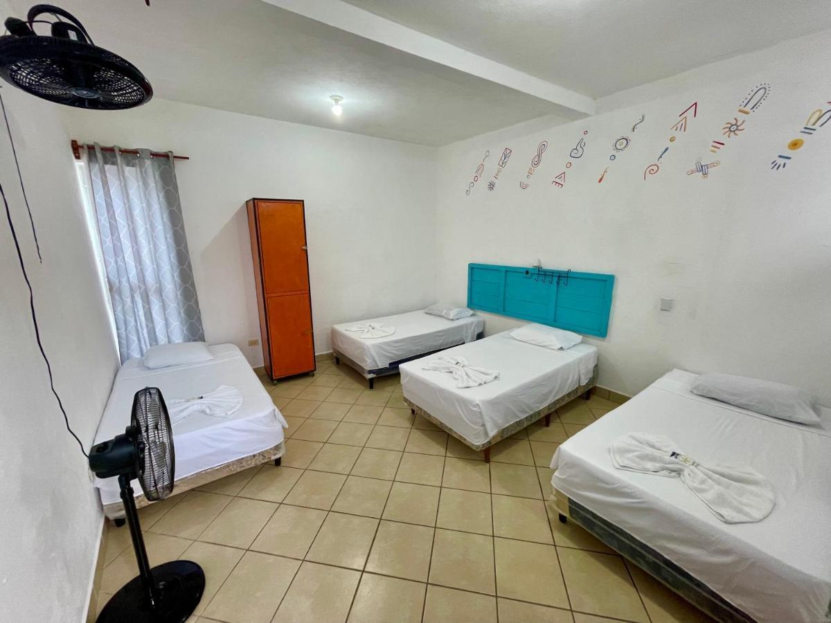 Hostal Inn 2 Flores Luaran gambar